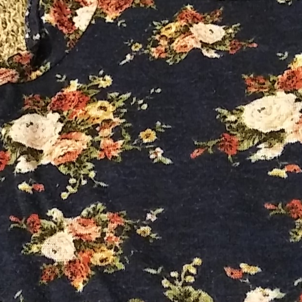 Shirt - Picture 3 of 3